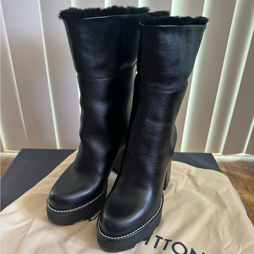 ✨HP✨Louis Vuitton Beaubourg Black Ankle Boot Size 7 Brand New - Picture 5 of 8